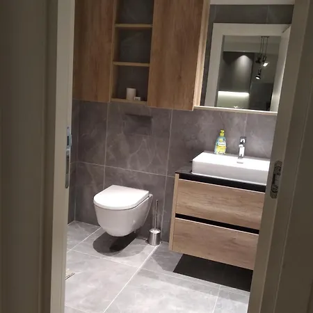 Bw Premium 5th Symphony Apartment